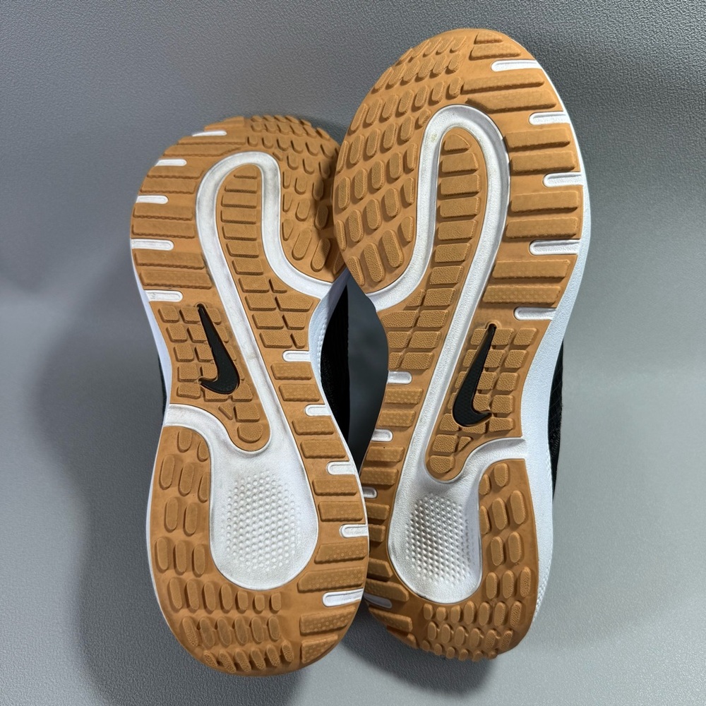 Nike Black and Gray React Escape Run 2 Running Shoes - Picture 5 of 11